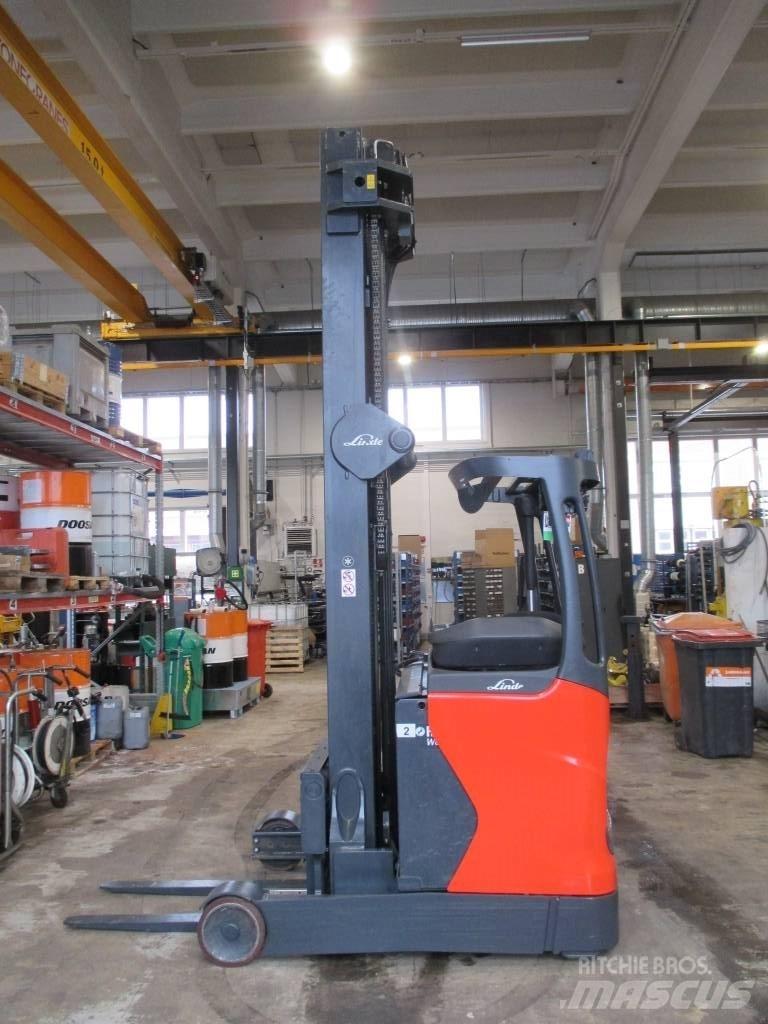 Linde R 16 HD Reach truck