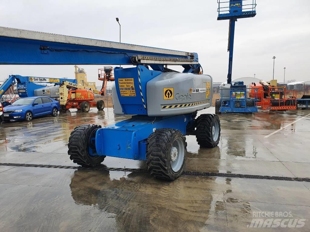 Genie Z-80/60 Articulated boom lifts