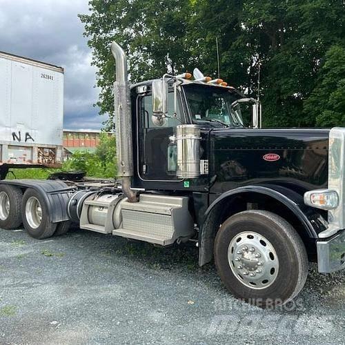 Peterbilt 389 Prime Movers