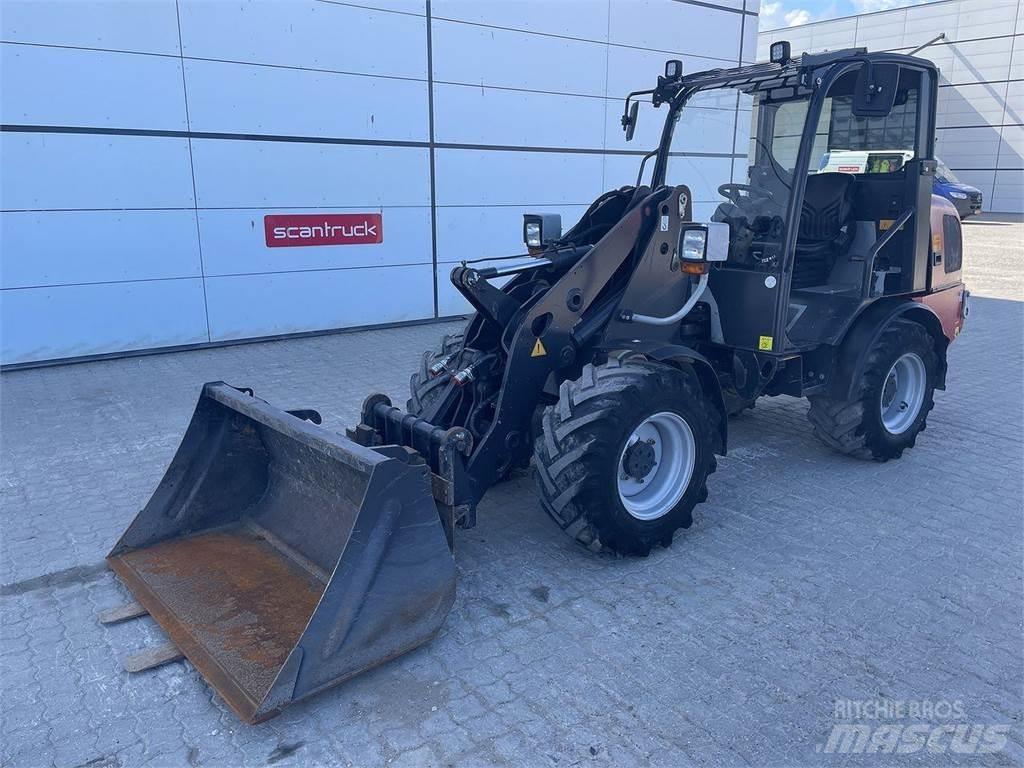 Weidemann 2070 Multi-purpose loaders