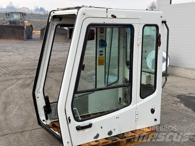 Liebherr R 944 B CAB Cabins and interior