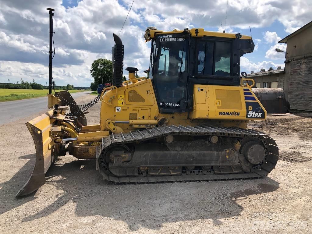 Komatsu D51PX-24 Crawler dozers