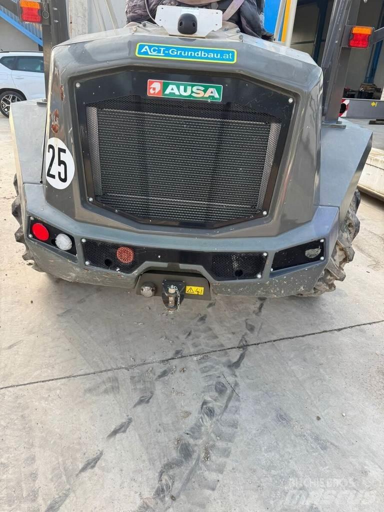 Ausa D 601 Site dumpers