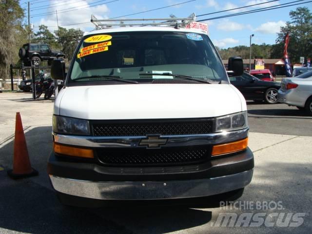 Chevrolet G3500 Panel vans