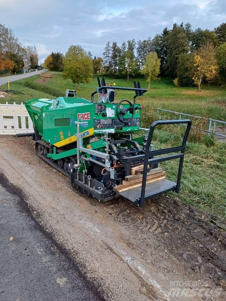 Hanta F14CE-5 Asphalt pavers