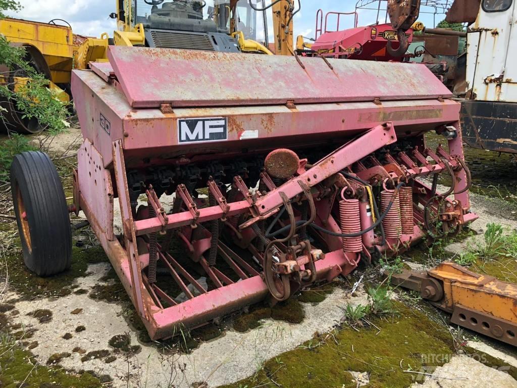Massey Ferguson 30 Combination drills