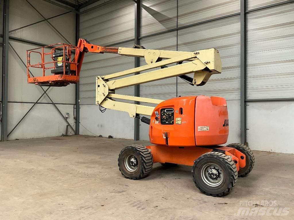 JLG 450 AJ Articulated boom lifts