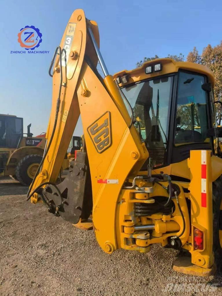 JCB 3 CX Backhoe