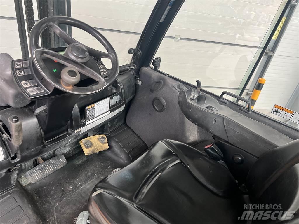 Yale GDP50VX Diesel trucks