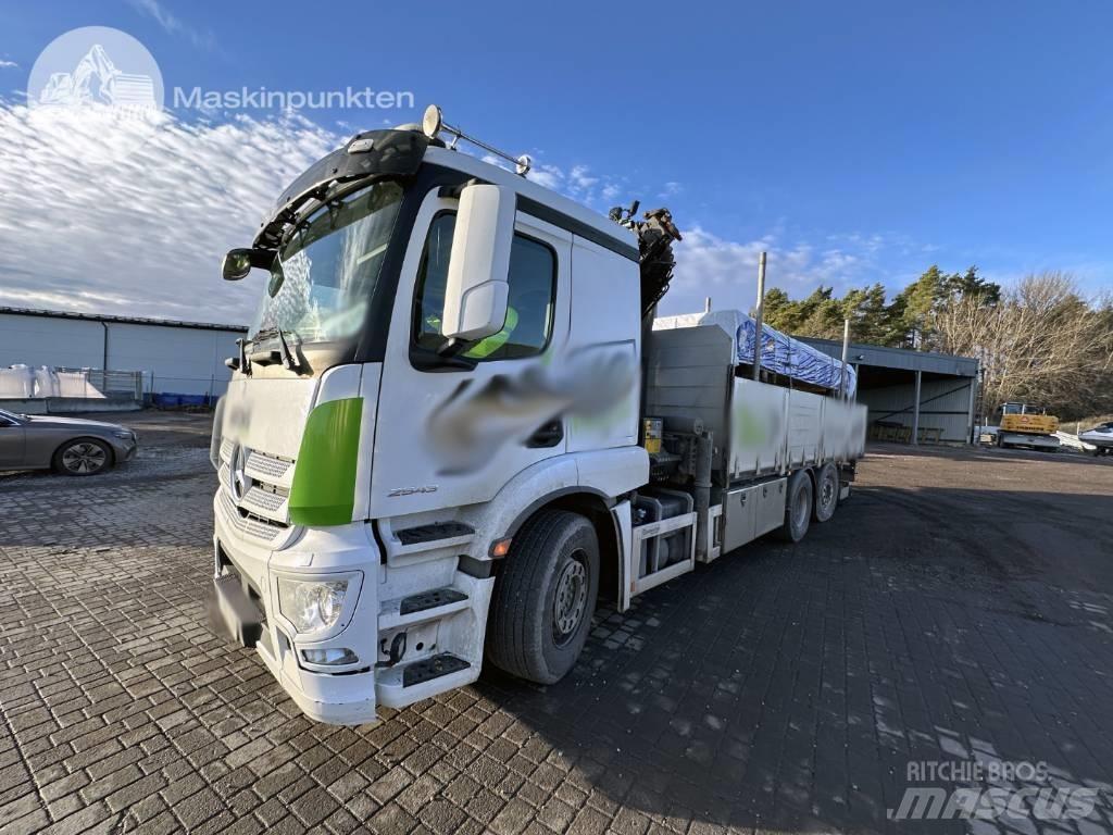 Mercedes-Benz 2543 Truck mounted cranes