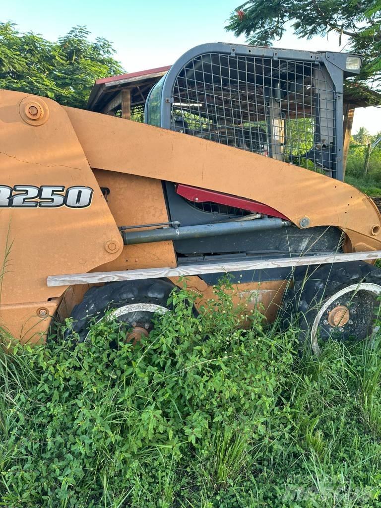 CASE SR 250 Skid steer loaders