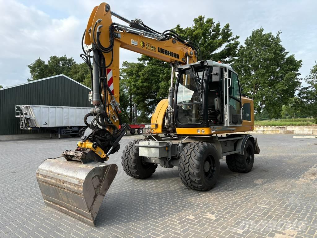 Liebherr A914 Wheeled excavators