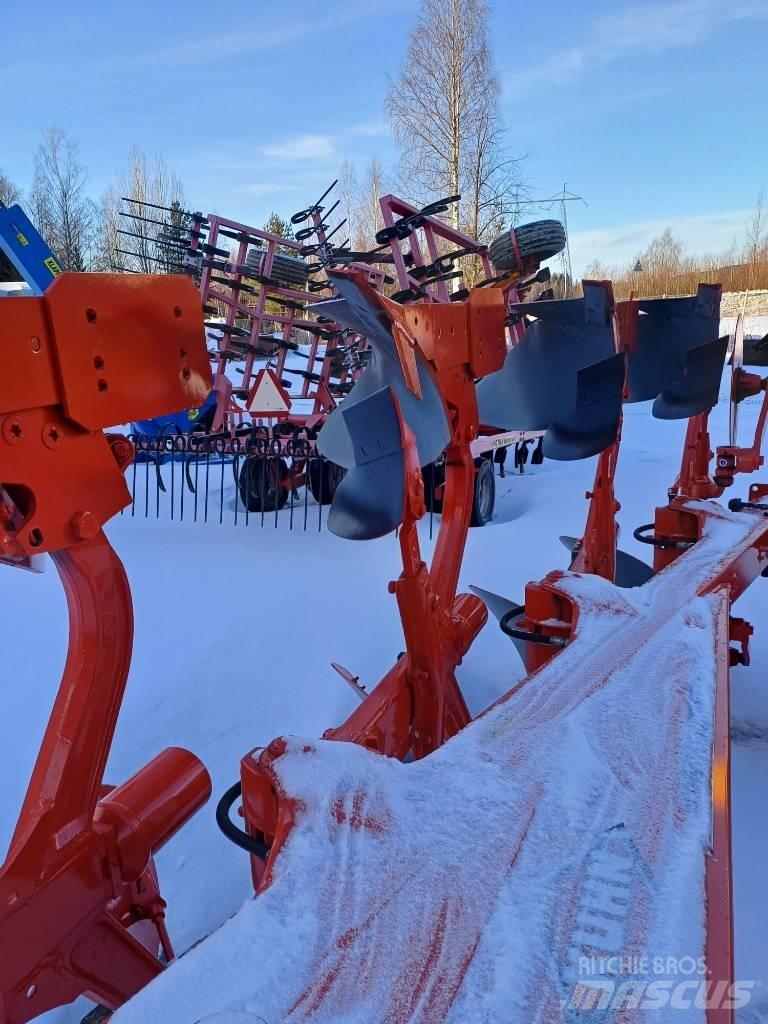 Kuhn Vari-Master 153 Reversible ploughs