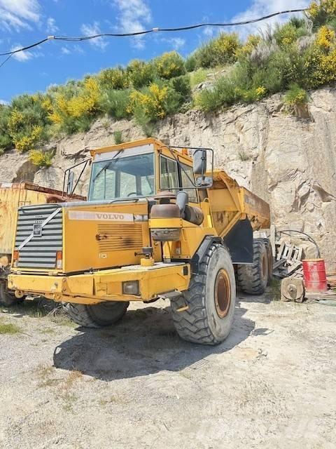 Volvo A 25 C Articulated Haulers