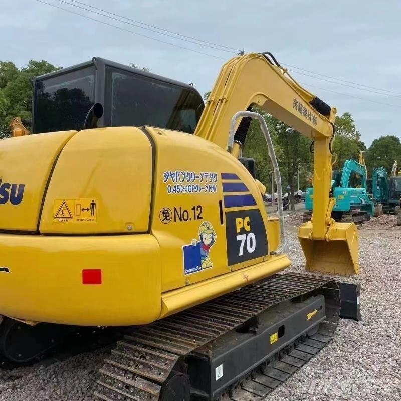 Komatsu PC70 Crawler excavators