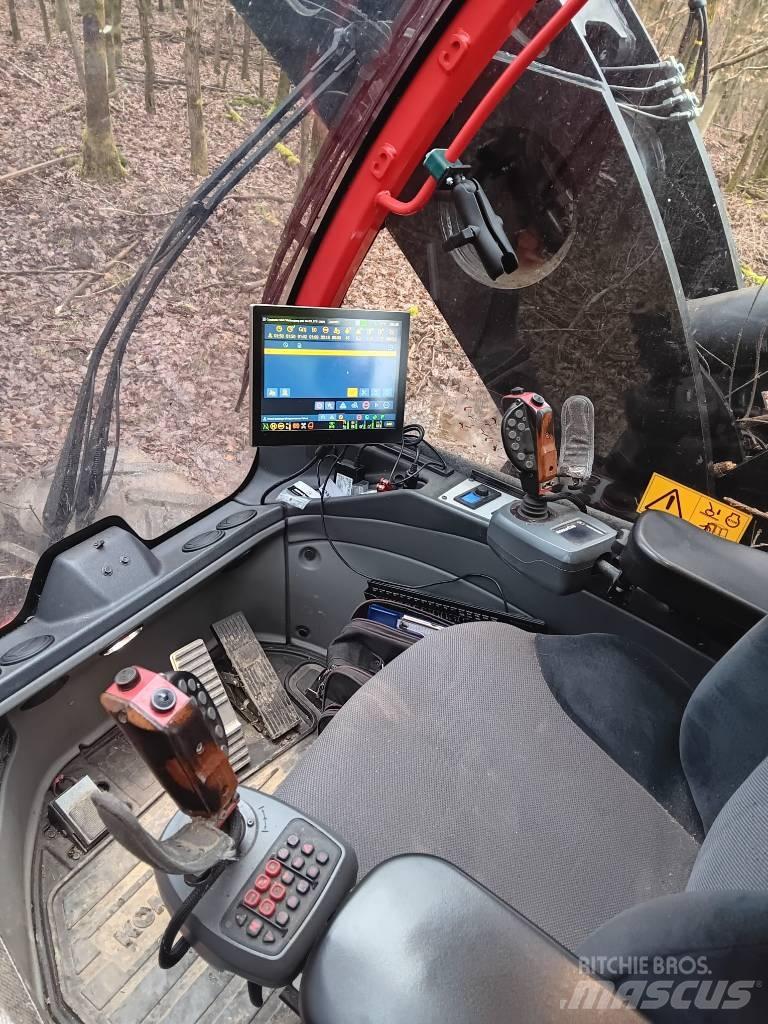 Komatsu 901 XC Harvesters