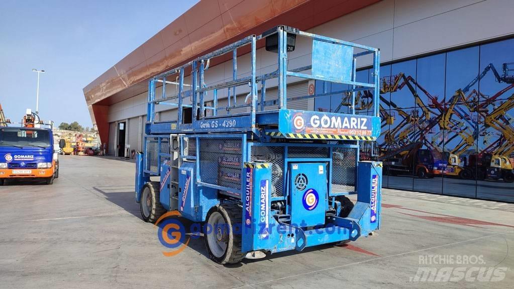 Genie GS 4390 RT Scissor lifts