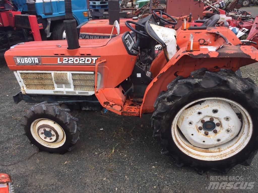 Kubota L2202DT Tractors