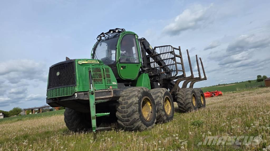 John Deere 1110 E Forwarders