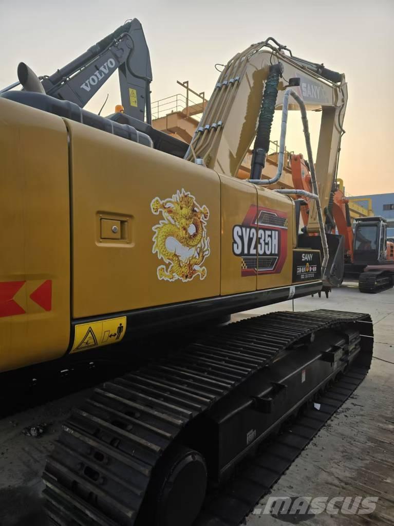 Sany SY 235 Crawler excavators