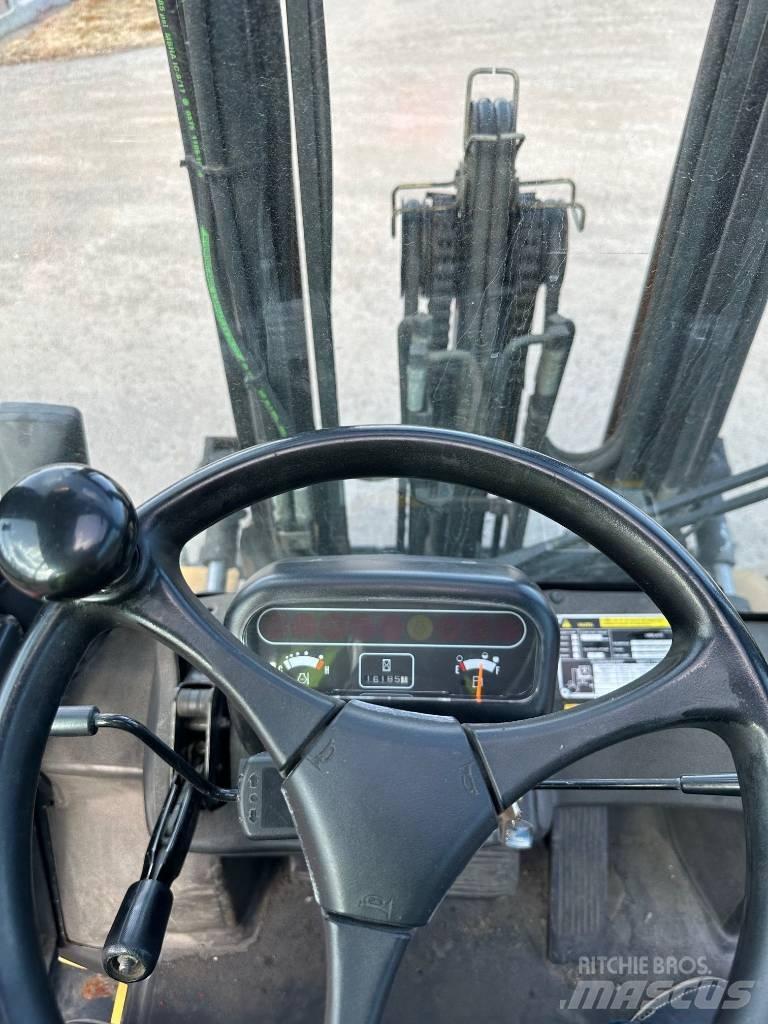 CAT DP 25 K Diesel trucks