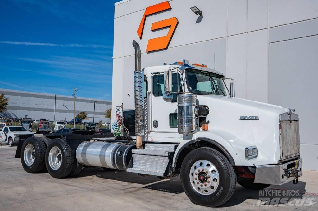 Kenworth T 800 Prime Movers