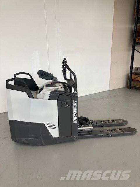 Atlet PLP 200 Self propelled stackers