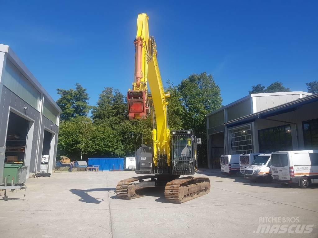 Hitachi ZX225USLC-5 Crawler excavators