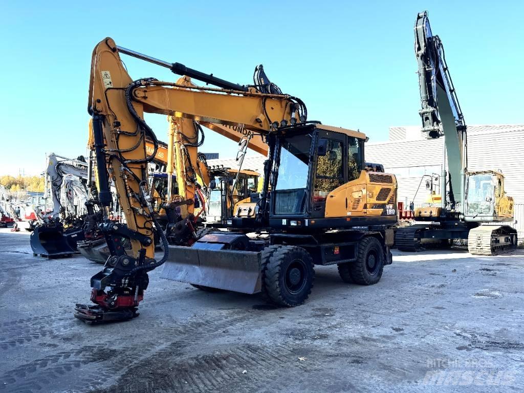 Hyundai HW180 Wheeled excavators