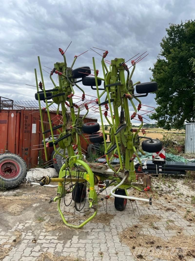 CLAAS Volto 1100 Farm machinery