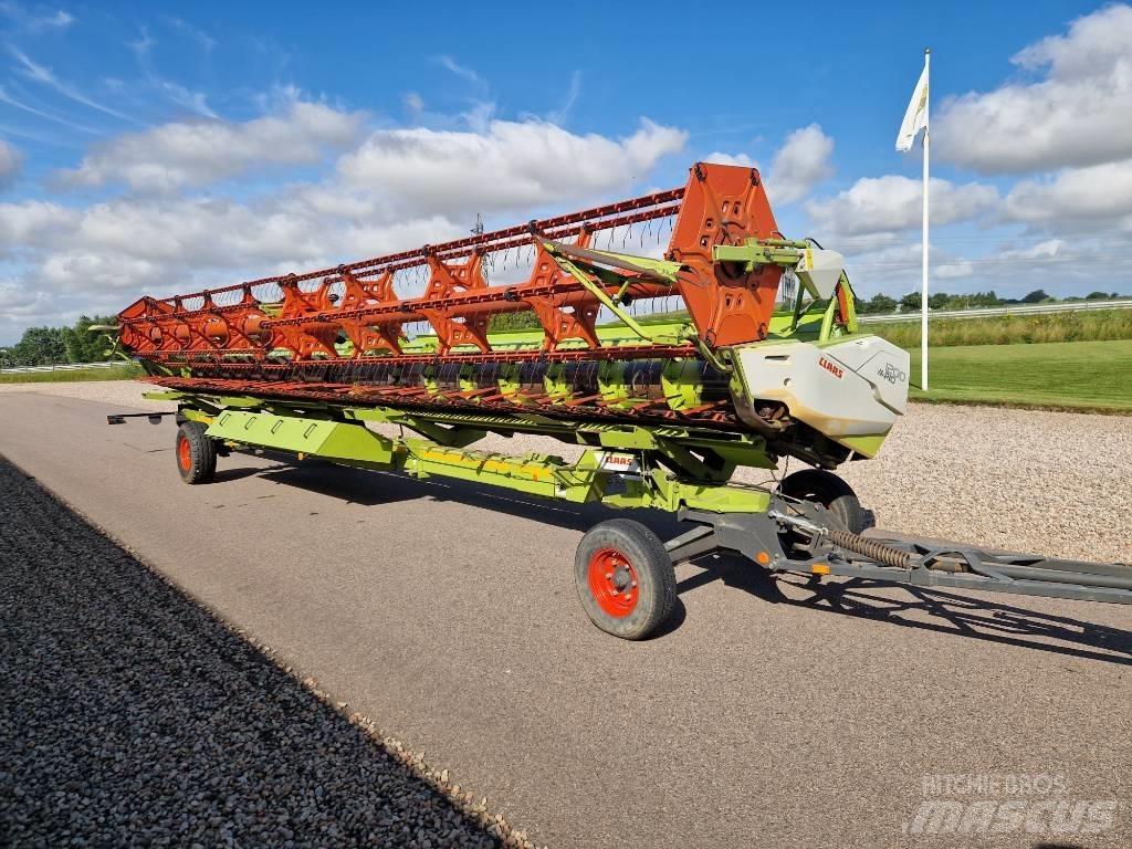 CLAAS Lexion 770 TT Combine harvesters
