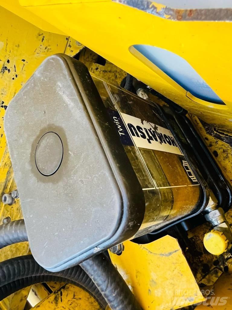 Komatsu PC 210 LC-11 Crawler excavators
