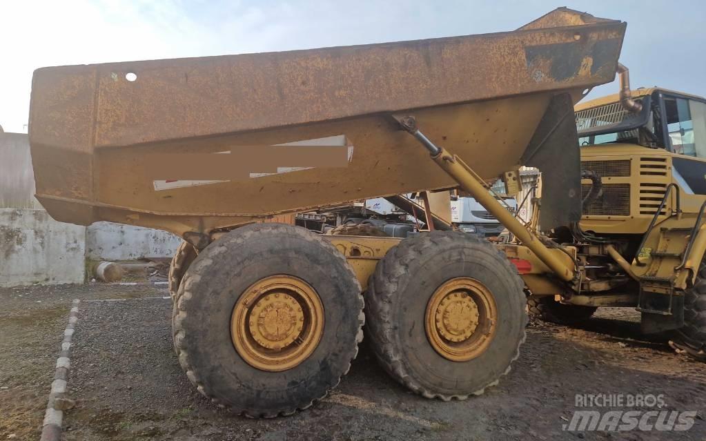 CAT 730 Articulated Haulers