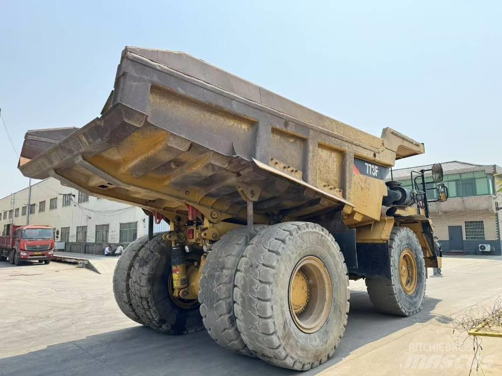 CAT 773 F Articulated Haulers