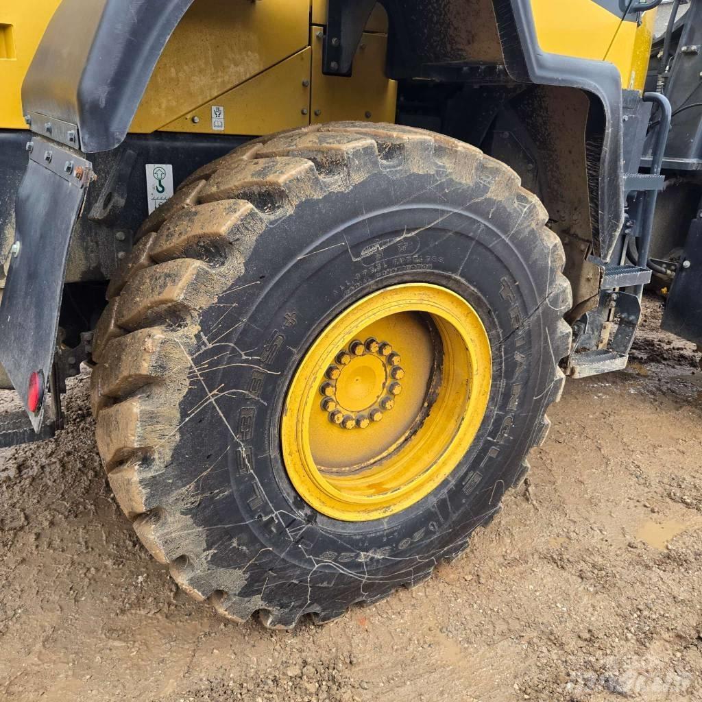 Komatsu WA 320-8 Wheel loaders