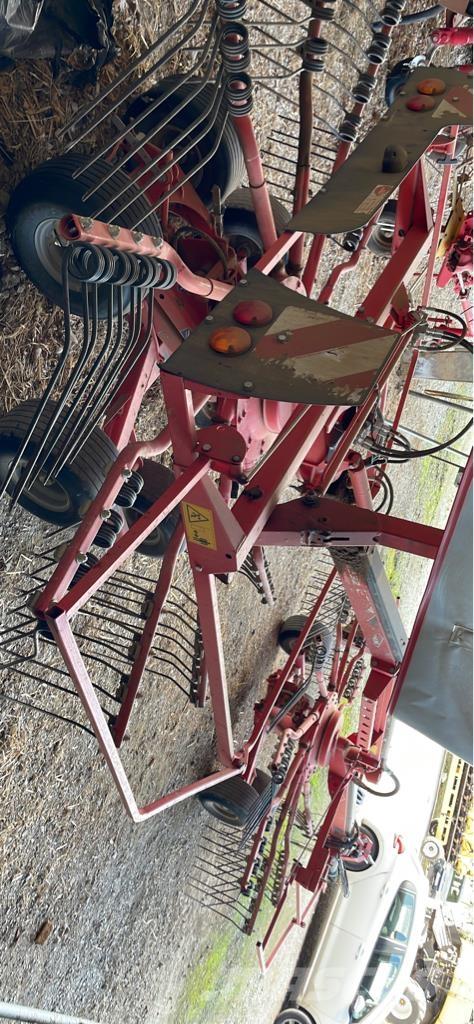 Kuhn GA 6632 Windrowers