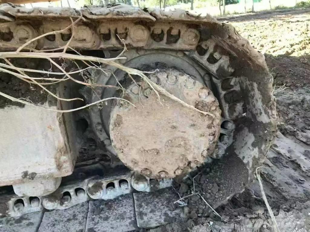 Komatsu PC 210 Crawler excavators