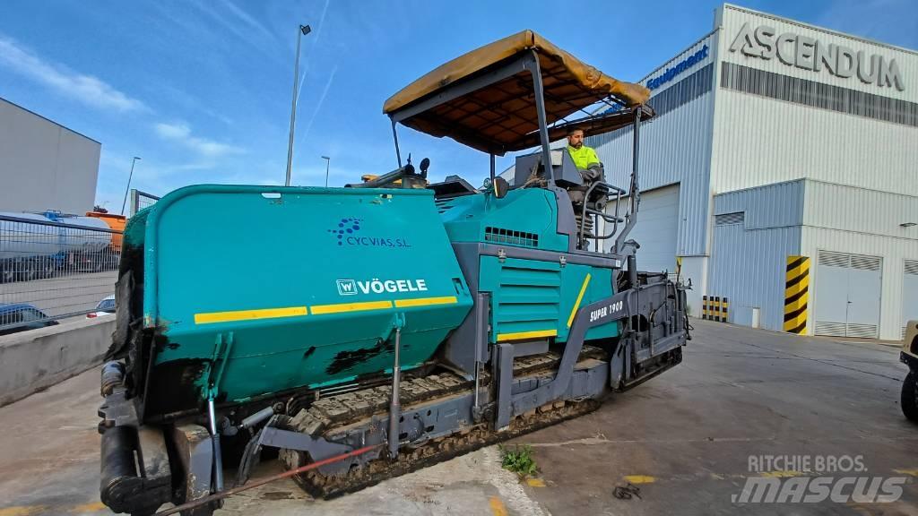 Vögele SUPER 1900 Asphalt pavers