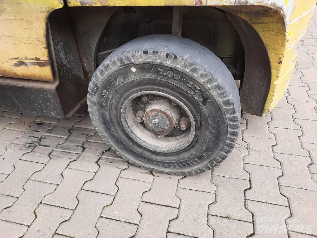 Hyster H4.50XM Diesel trucks