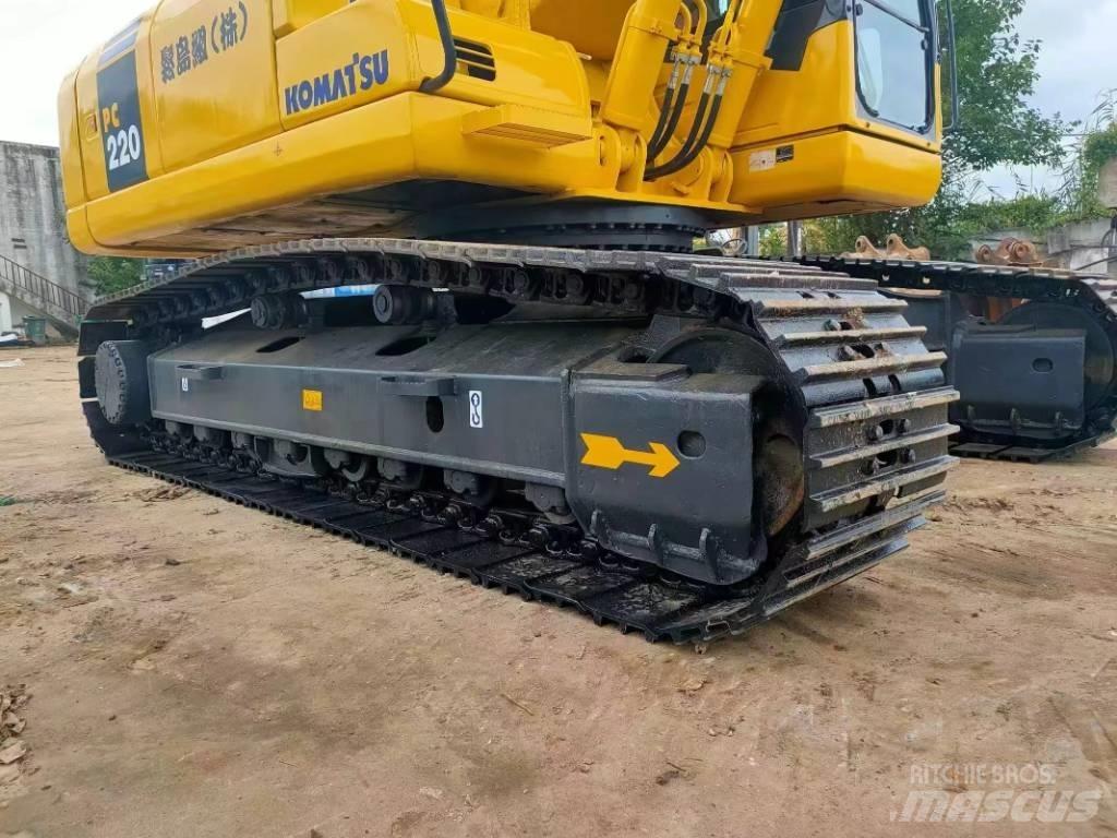 Komatsu PC 220 Crawler excavators