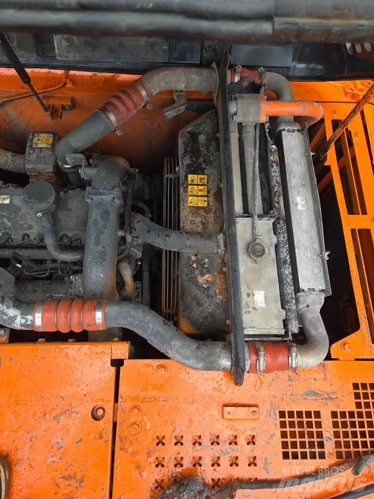 Doosan DX 210 W Wheeled excavators