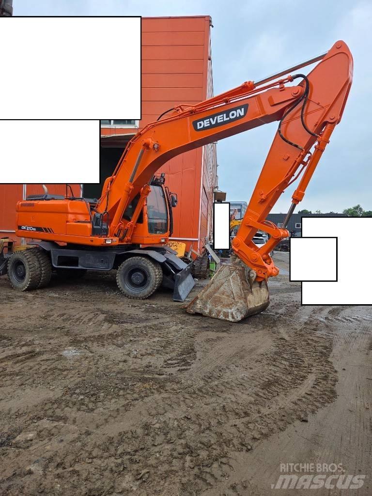 Doosan DX 210 W Wheeled excavators