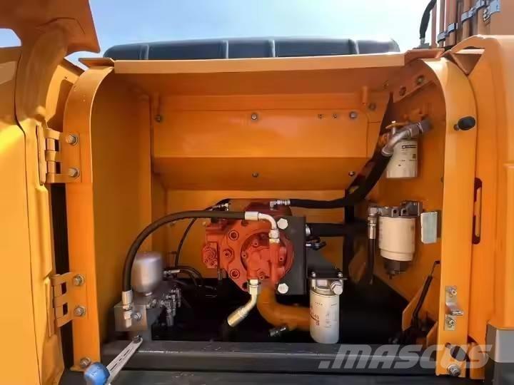 Hyundai 220 LC  9s Crawler excavators