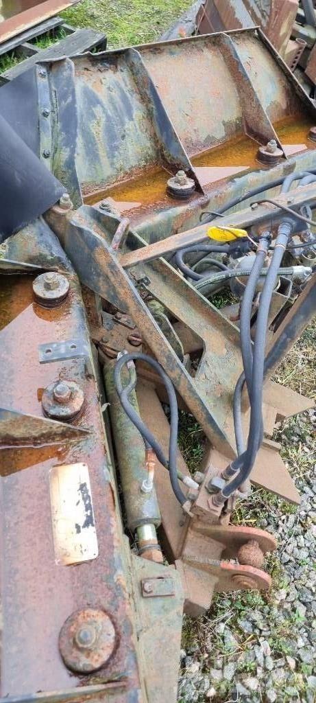 Holms 2,8 Snow blades and plows
