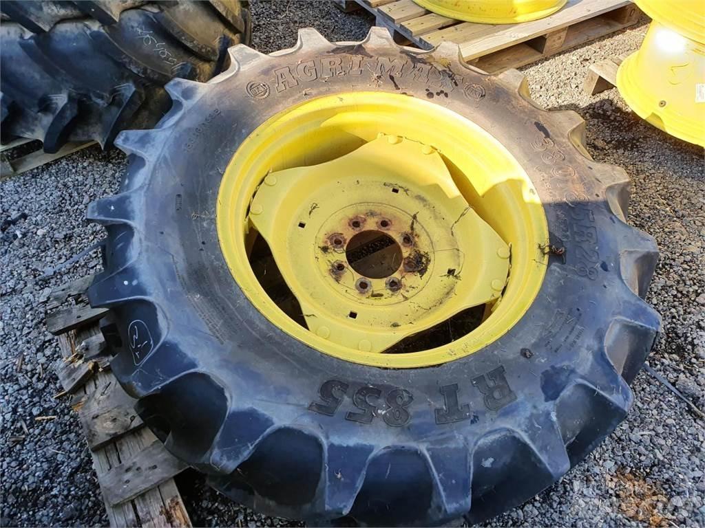 BKT 380/85R28 x2 Tyres, wheels and rims