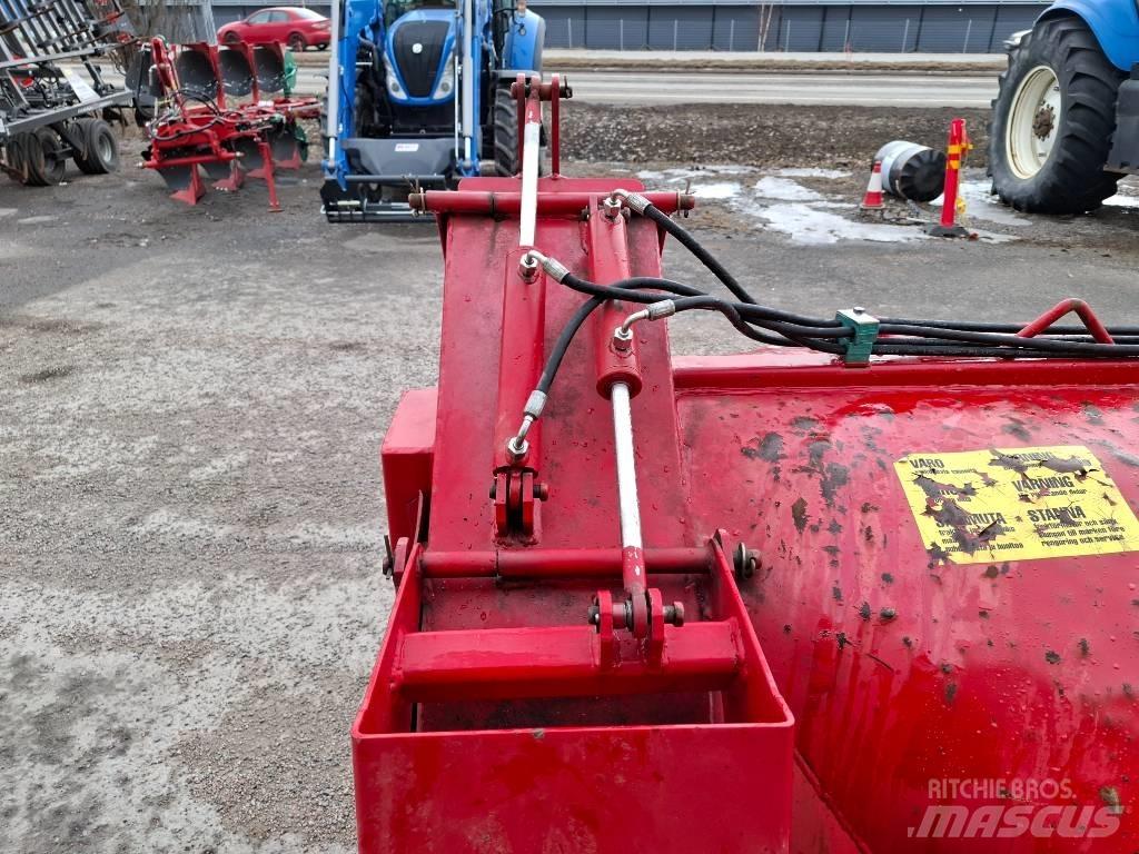  Huki 260 Snow throwers