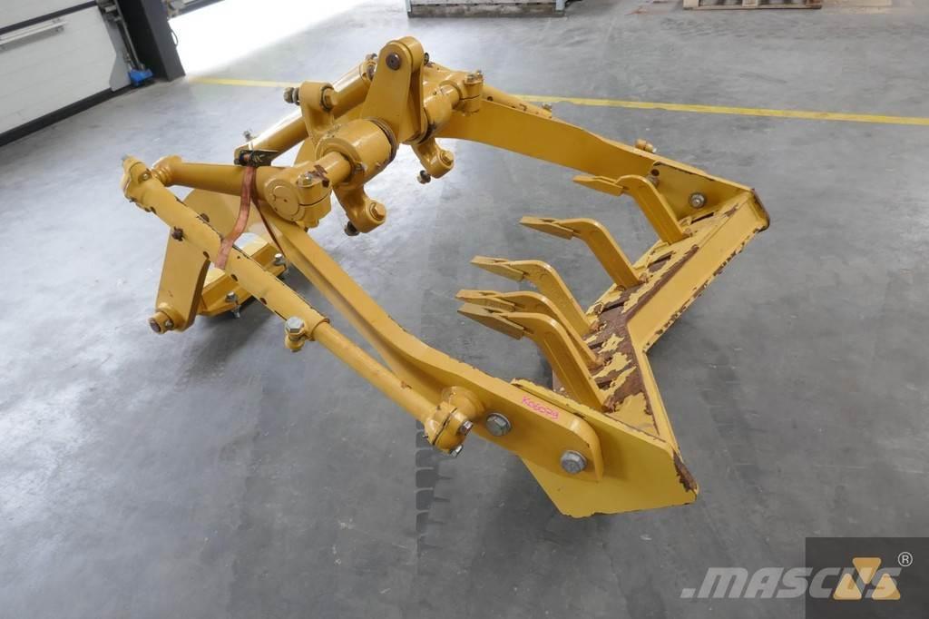 CAT 140M Scarifier Other components