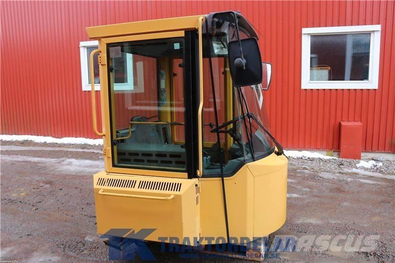 Volvo L 50 C Cabins and interior