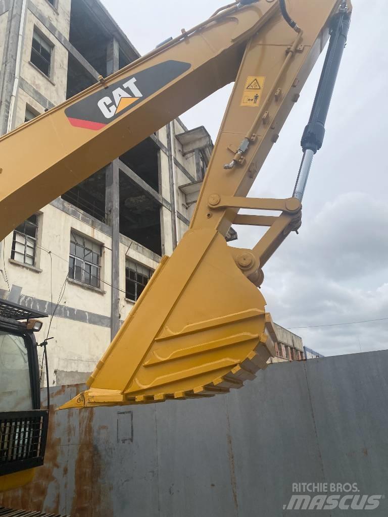CAT 320 D Crawler excavators