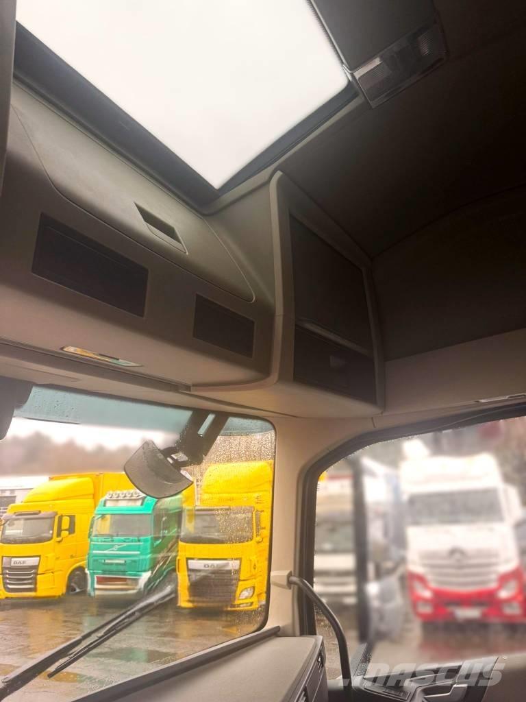 Volvo FH 13 460 Chassis Cab trucks